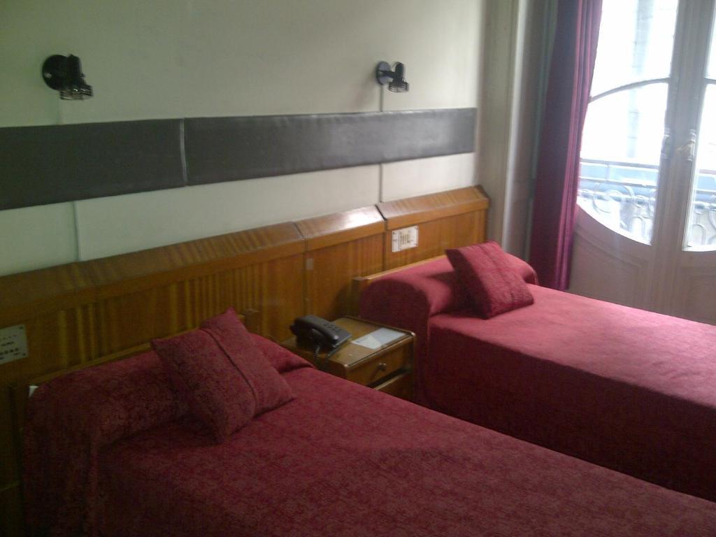 Hotel Chile Buenos Aires Room photo