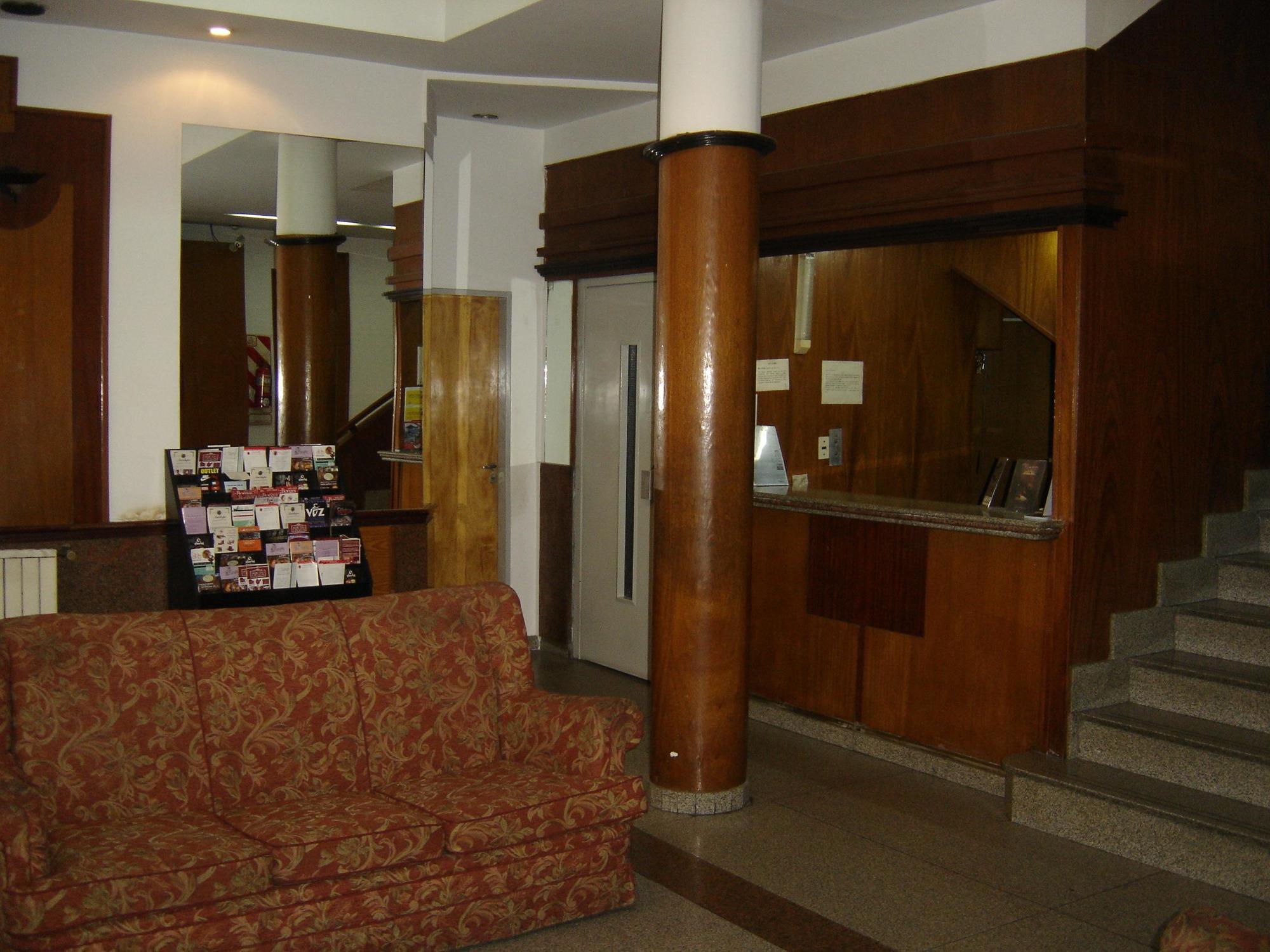 Hotel Chile Buenos Aires Exterior photo