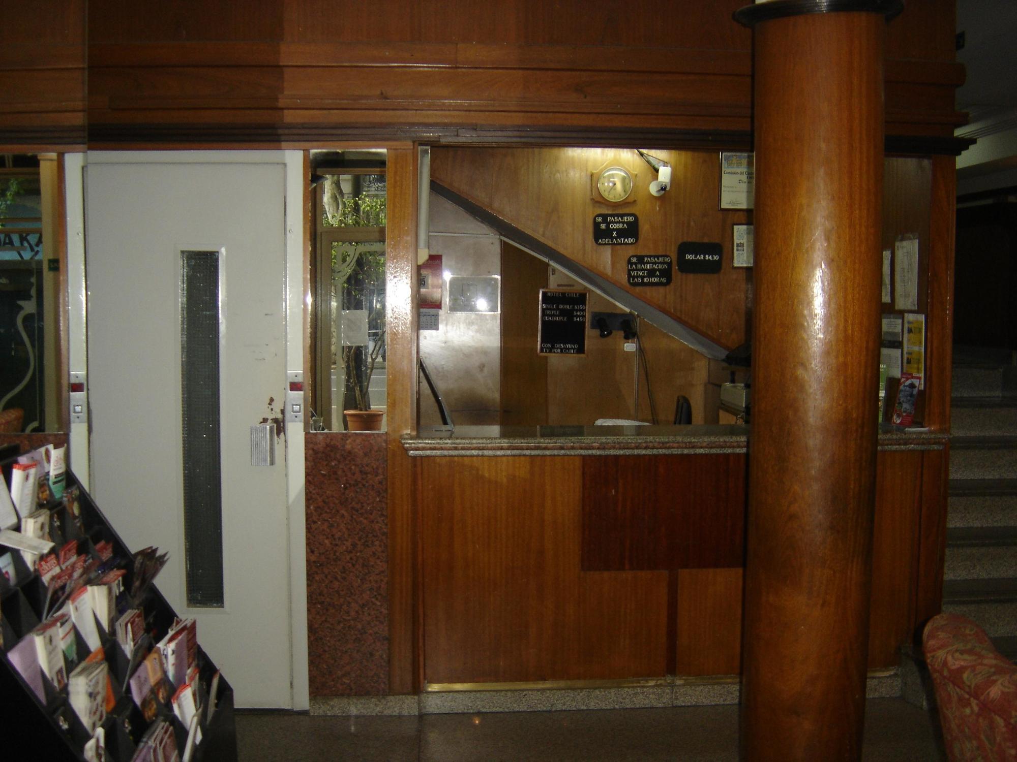 Hotel Chile Buenos Aires Exterior photo