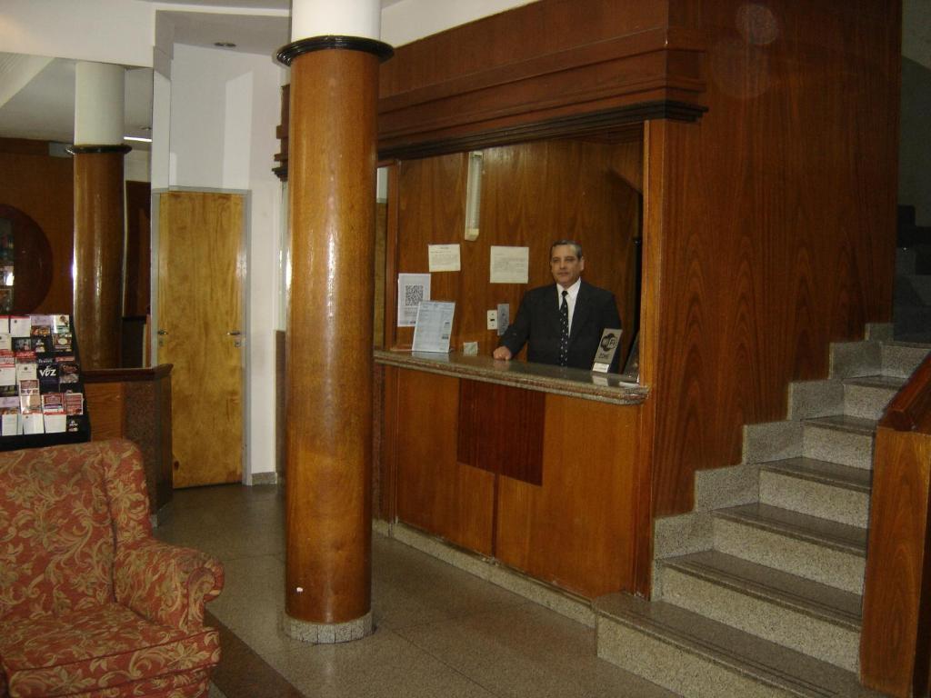 Hotel Chile Buenos Aires Exterior photo